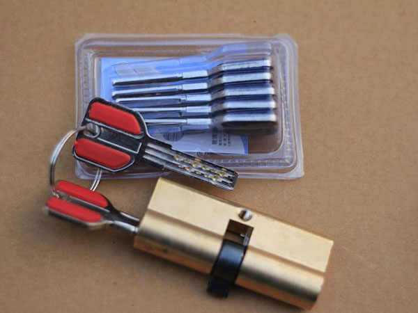 东莞24小时上门开锁公司